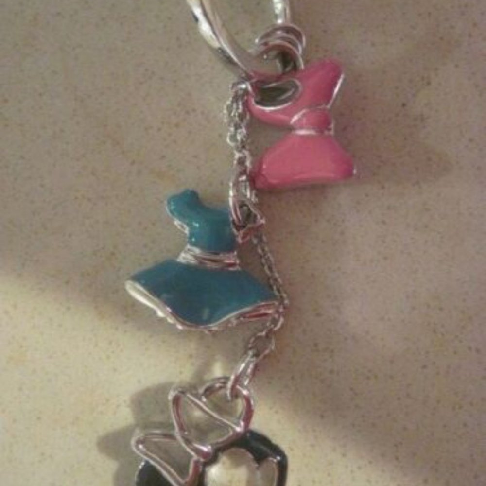 FLASH SALE Swarovski Swan Signed Shaped Minnie Mouse, Dress and Bow Necklace NIB - Picture 3 of 7